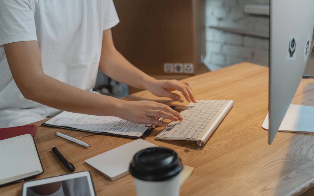 How to Write a Professional Resume Summary