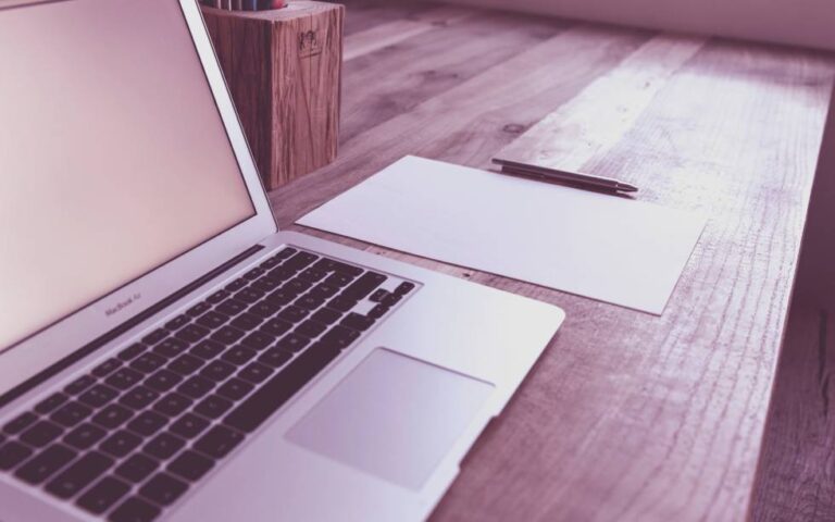 How to Write an ATS-Friendly Resume in 2026 (Formatting & Keyword Guide)